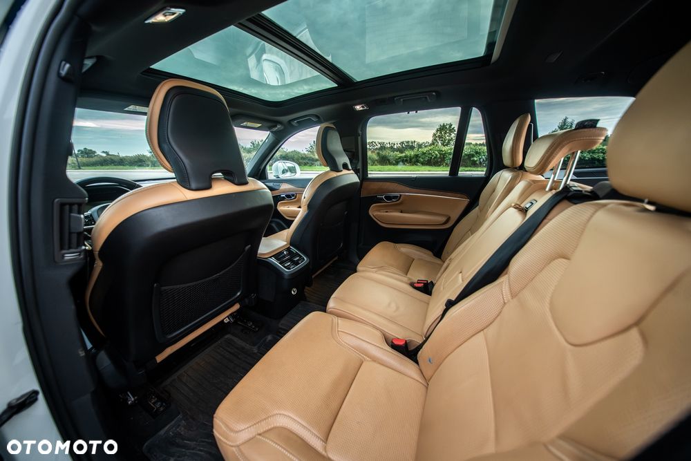 Volvo XC 90 - 18