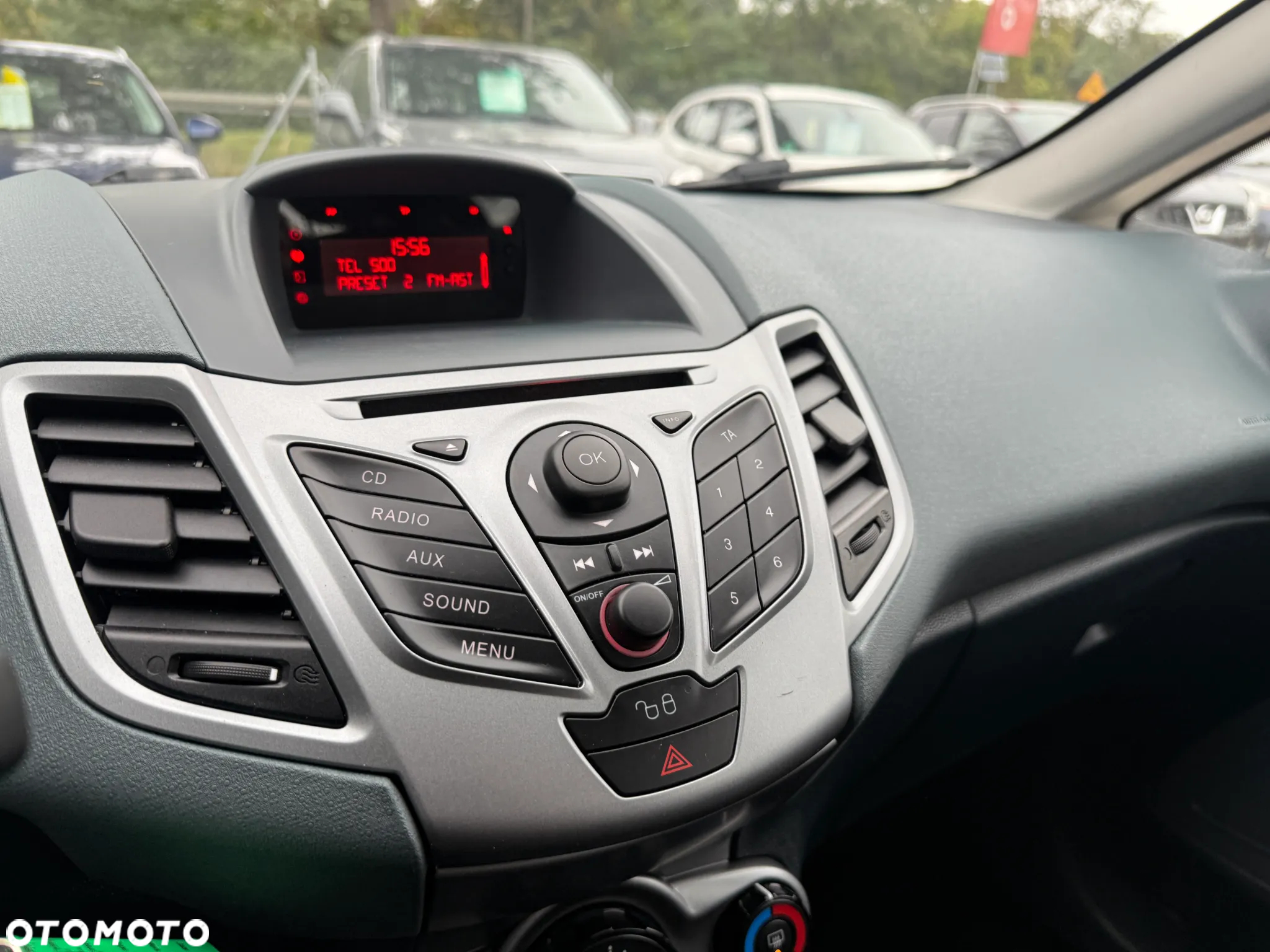 Ford Fiesta 1.25 Ambiente - 24