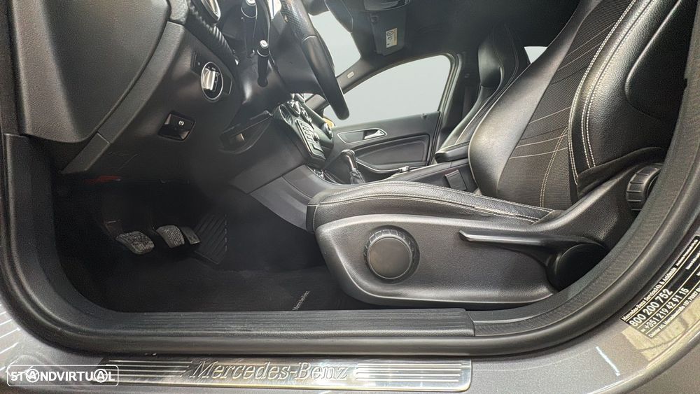 Mercedes-Benz A 200 d AMG Line - 15