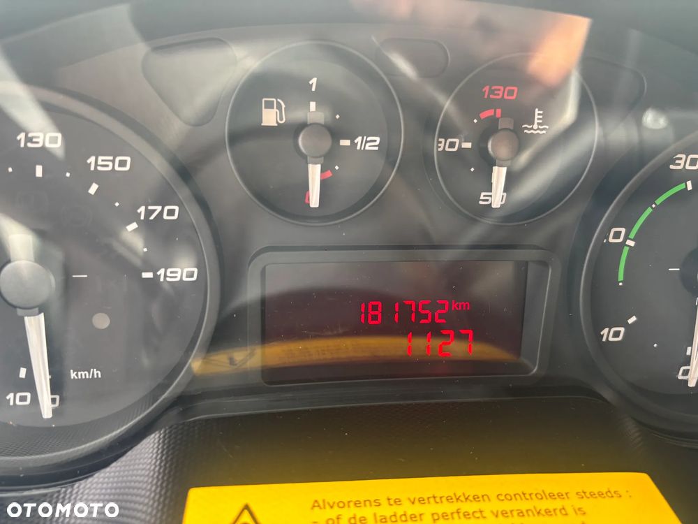 Iveco IVECO DAILY 50c15  DMC 3500 KG W OFERCIE OK 70 SZTUK FURGON KONTENER CHLODNIA WYWROT PODWOZIE DO ZABUDOWY 35c15 - 9