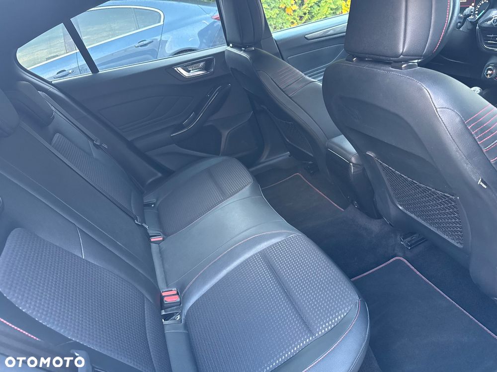 Ford Focus 1.5 EcoBoost STart-Stopp-System ST-LINE - 36