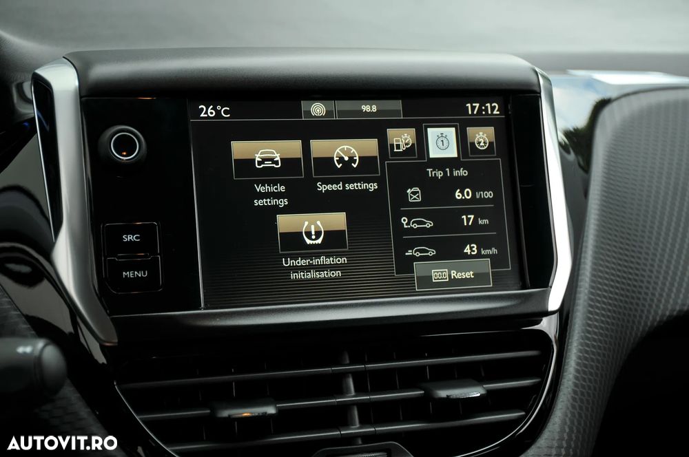 Peugeot 2008 PureTech 110 Stop&Start EAT6 Allure - 29