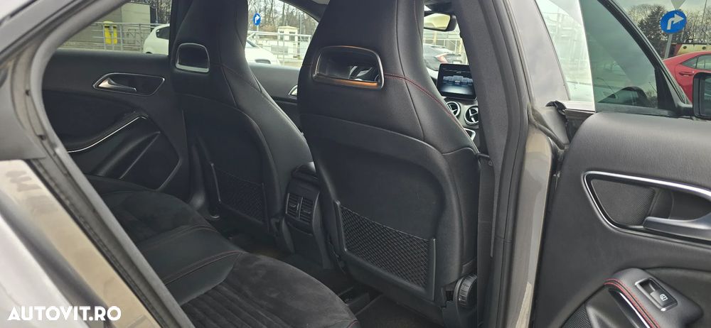 Mercedes-Benz CLA 220 d 4MATIC Aut. - 16