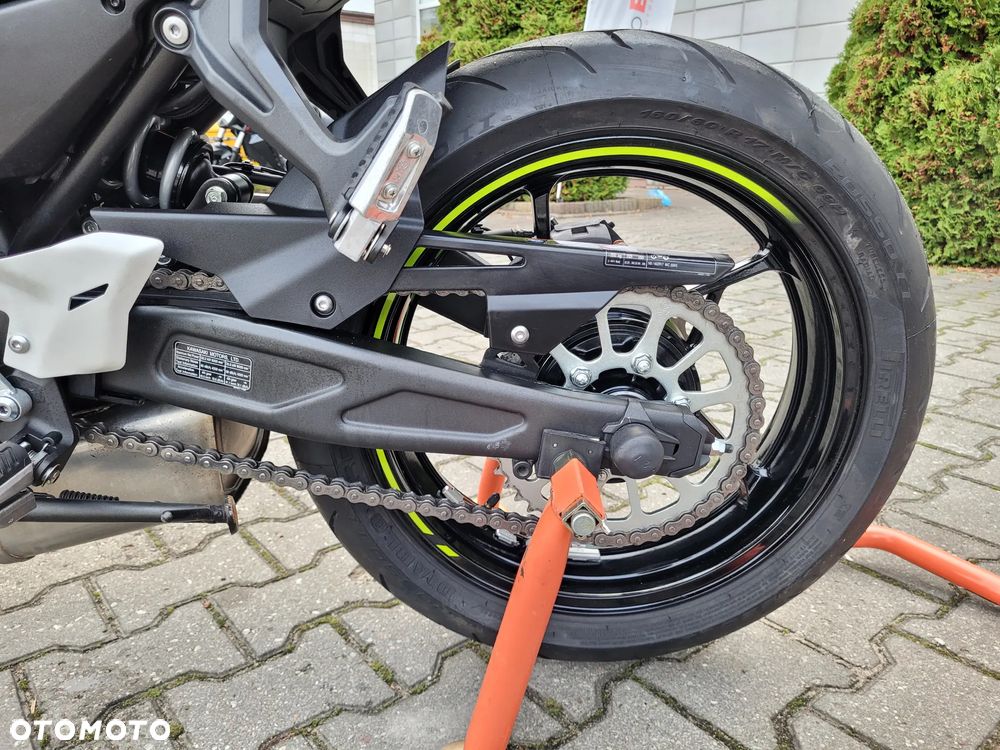 Kawasaki Z 650 - 23