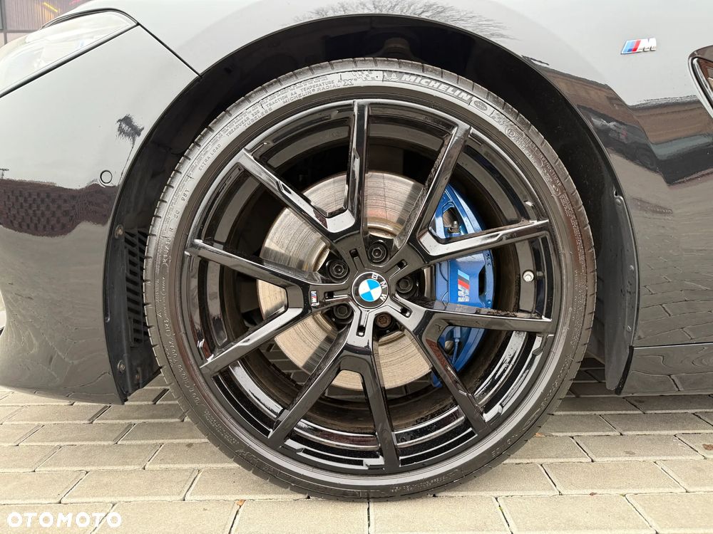 BMW Seria 8 - 25
