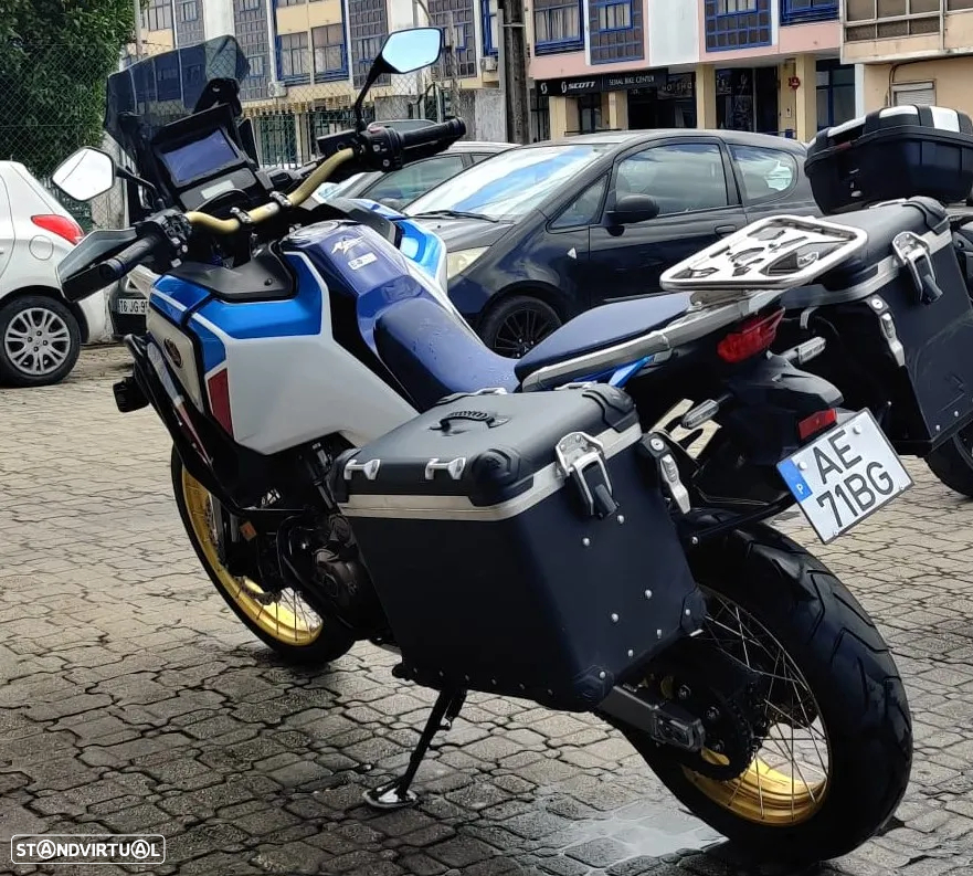 Honda Africa Twin 1100 DCT Adventure - 8