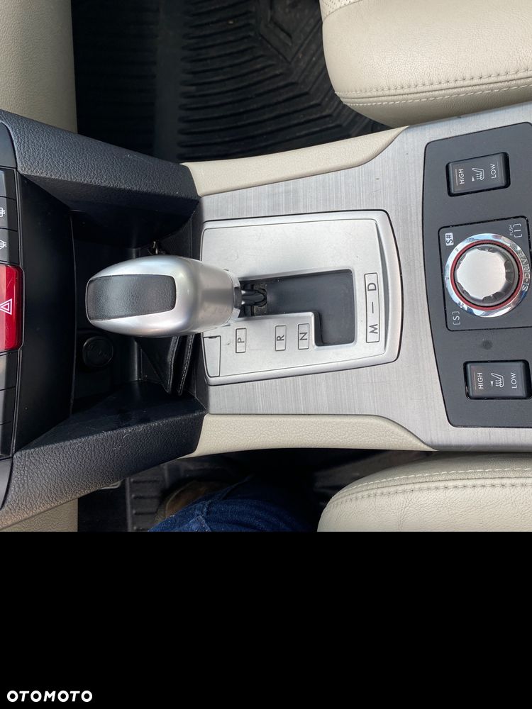 Subaru Outback - 11