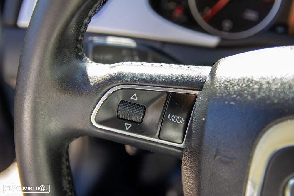 Audi A4 Avant 2.0 TDI Advance - 20