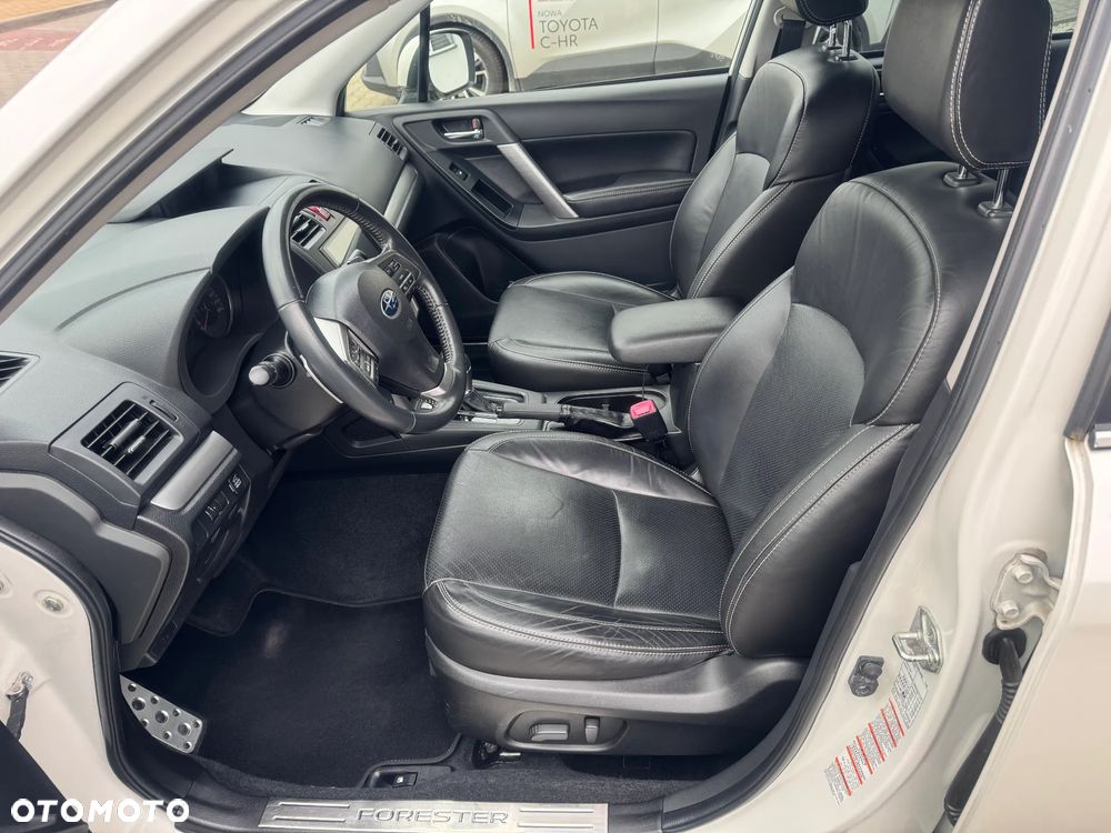 Subaru Forester 2.0XT Comfort Lineartronic - 16