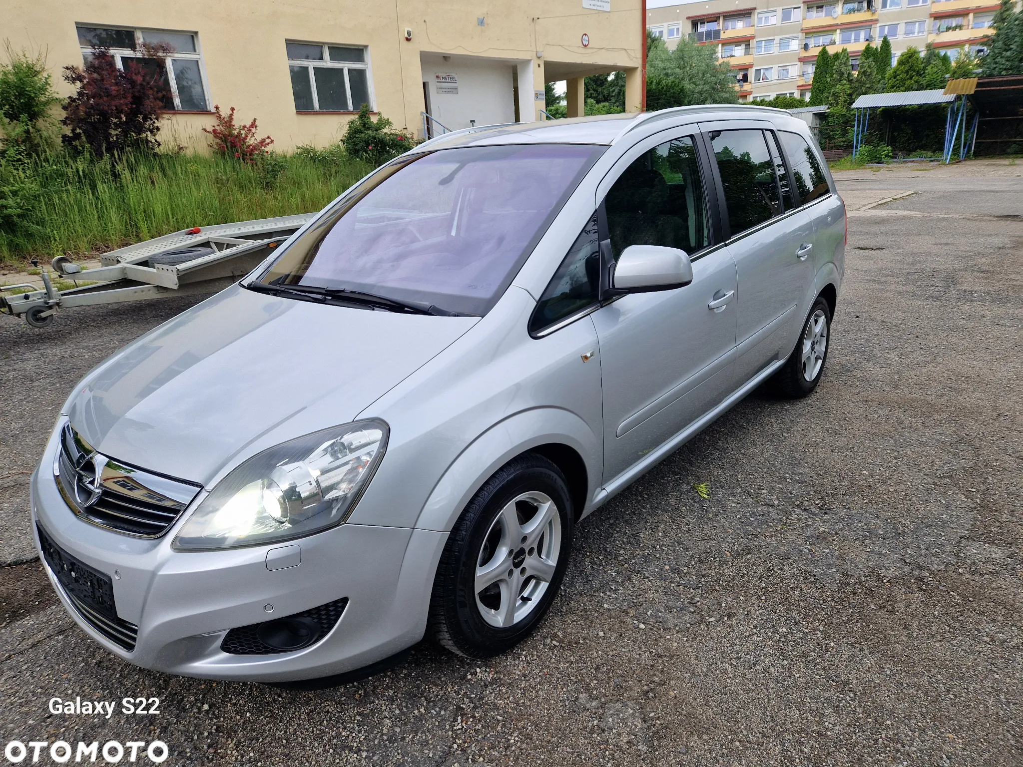 Opel Zafira 1.8 Cosmo EasyTronic - 3