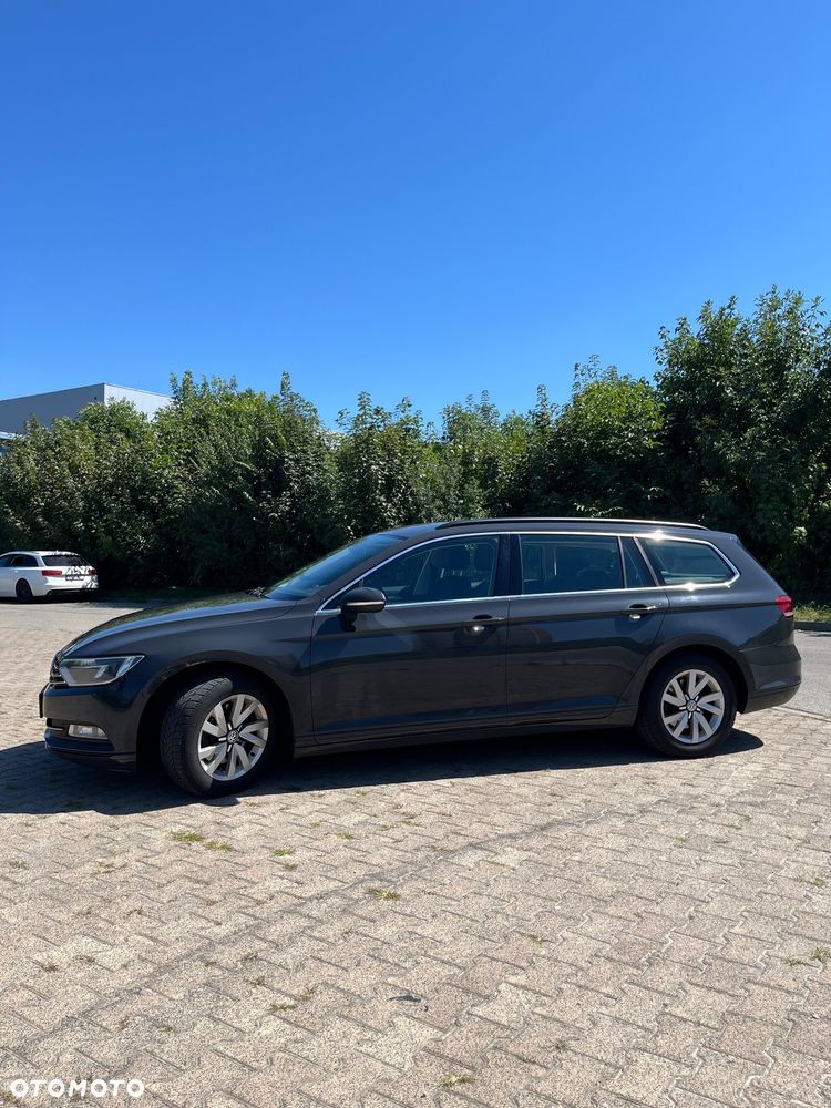 Volkswagen Passat 2.0 TDI (BlueMotion Technology) DSG Comfortline - 2
