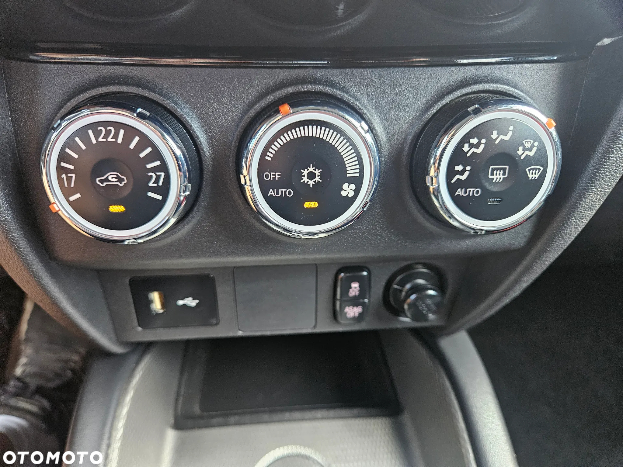 Mitsubishi ASX 1.6 Intense Plus Blue Edition - 32