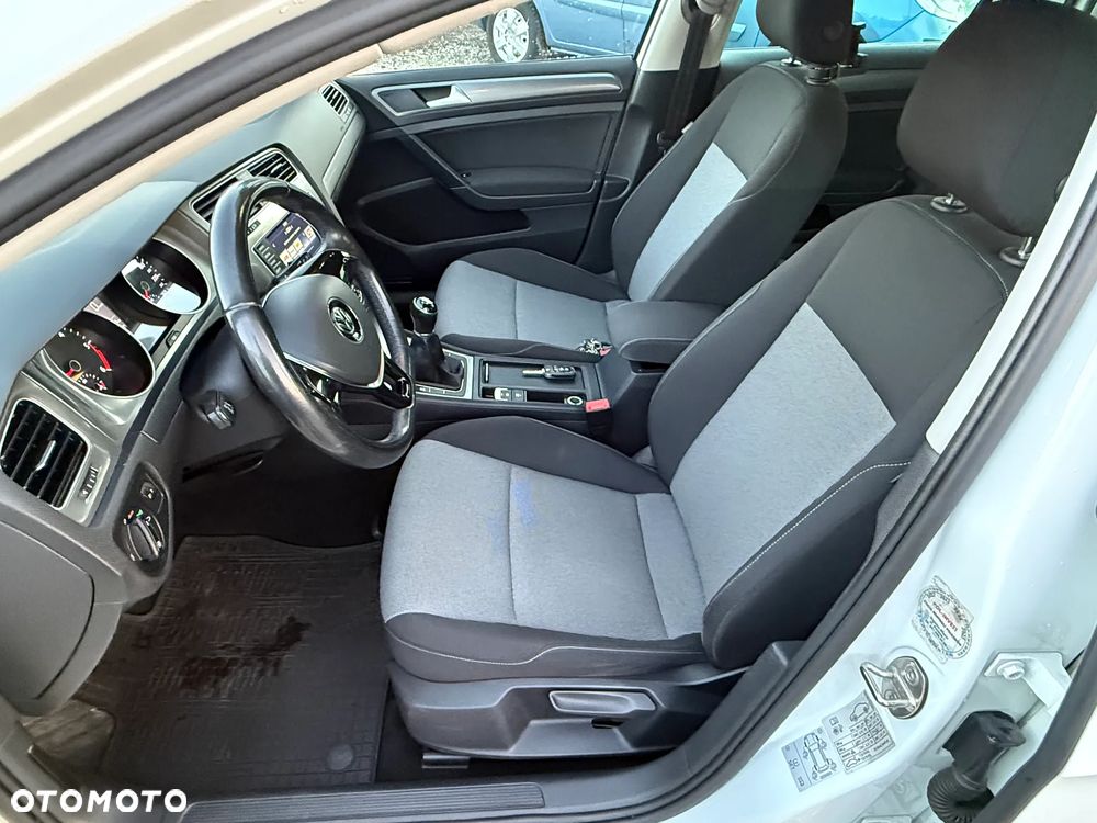 Volkswagen Golf 1.6 TDI BMT Comfortline - 8