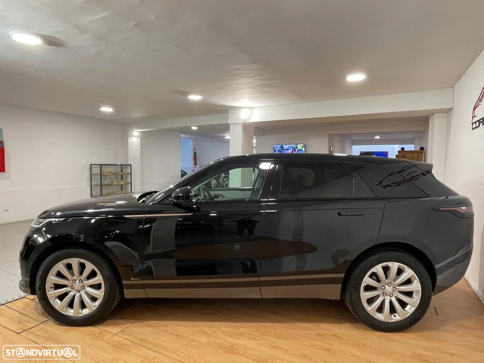 Land Rover Range Rover Velar 2.0 D R-Dynamic S - 43