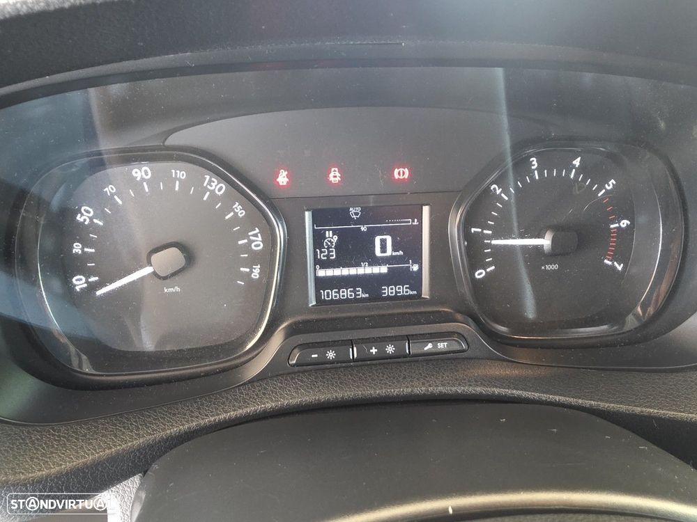 Citroën Jumpy 2.0 BlueHDi 120 - 17