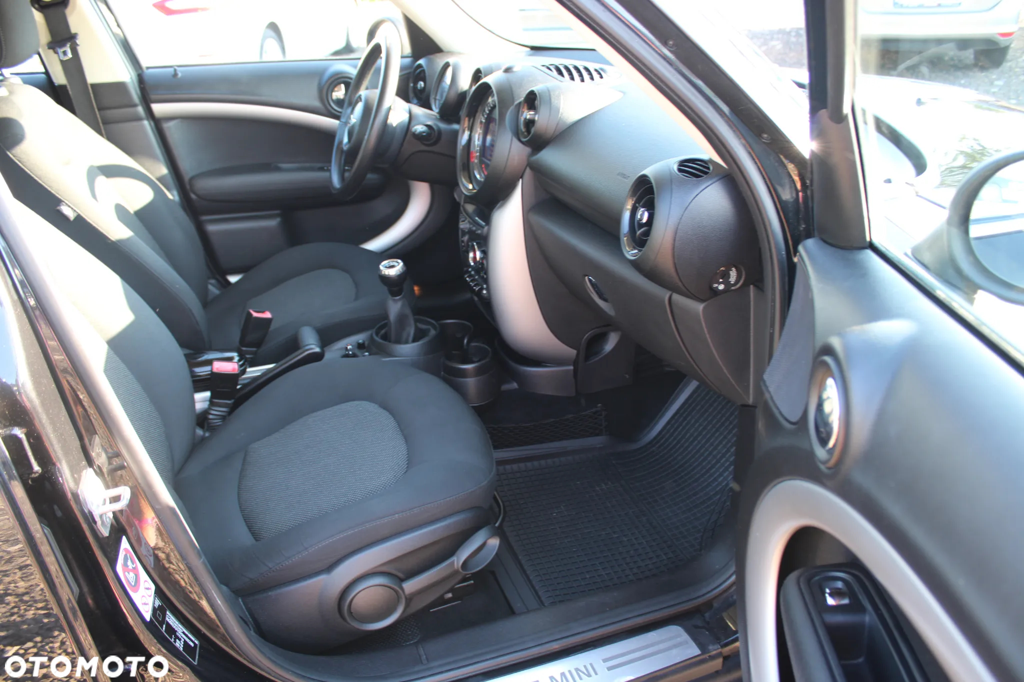 MINI Countryman One - 8