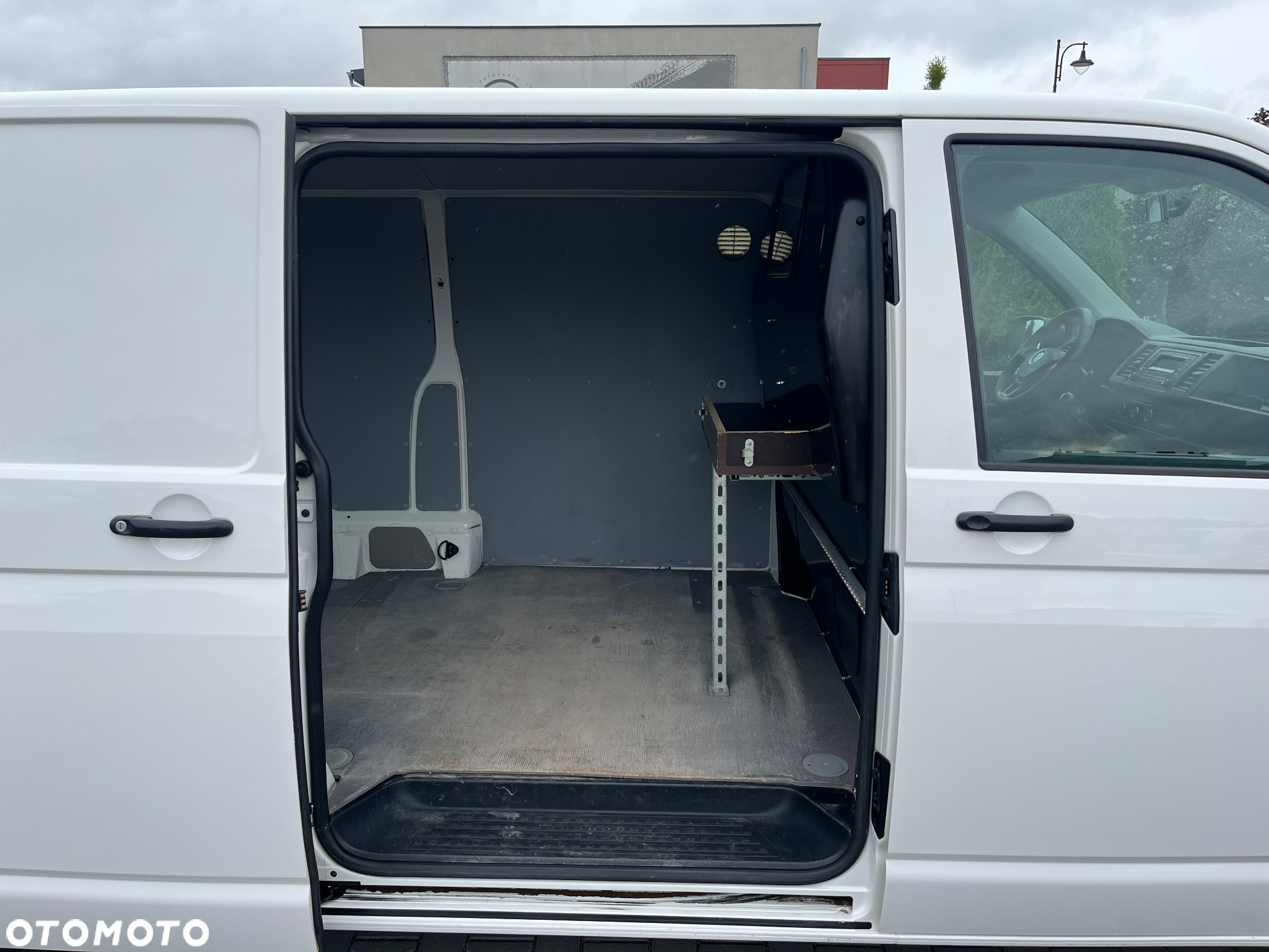 Volkswagen transporter - 11
