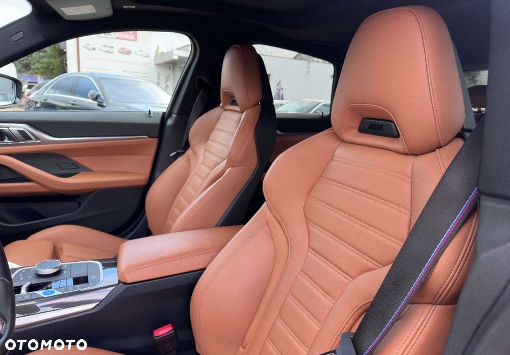 BMW i4 - 16