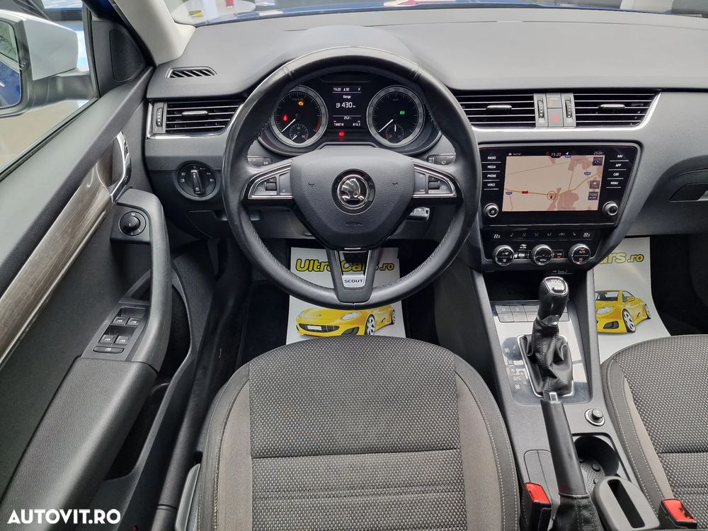 Skoda Octavia 2.0 TDI DSG 4X4 Style - 11