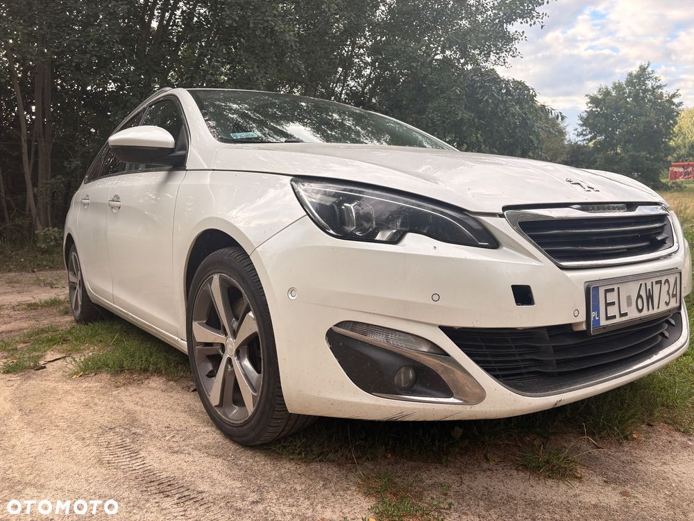 Peugeot 308 - 8