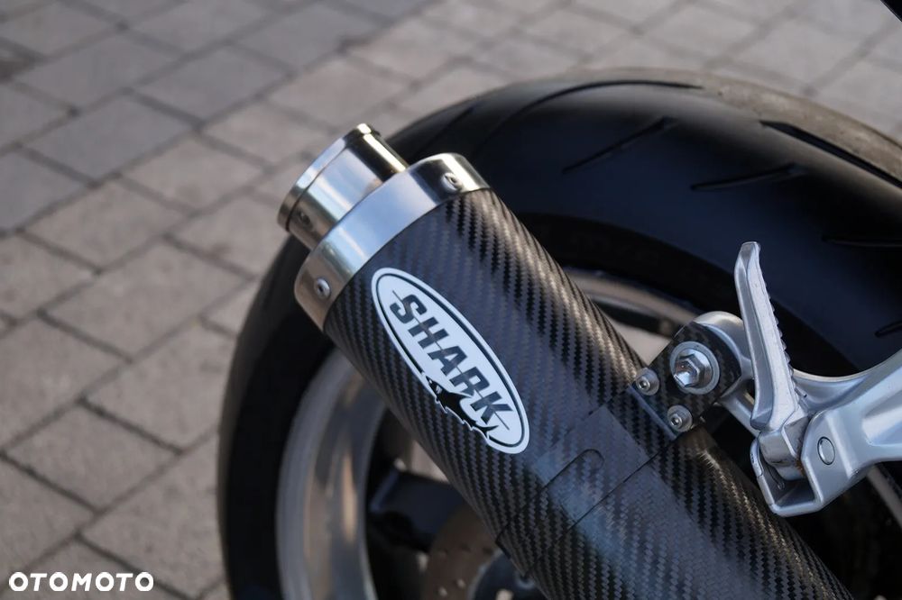 Suzuki GSX-R - 12