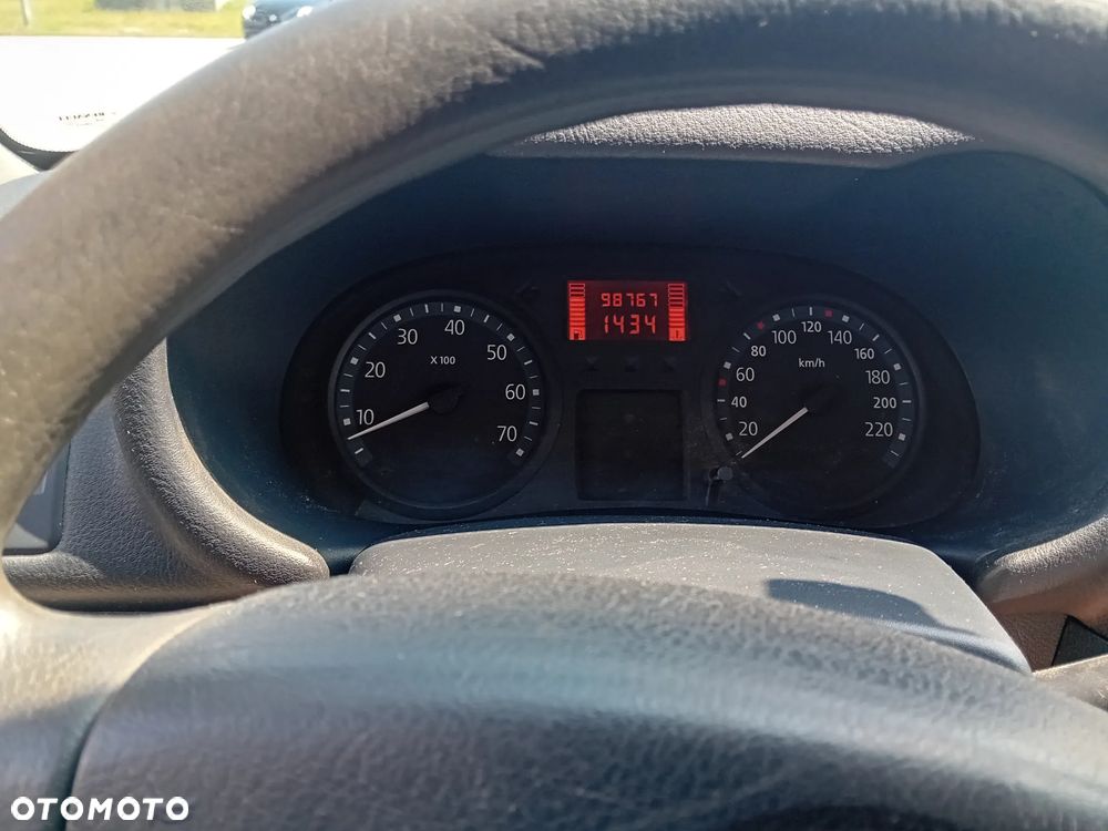 Renault Clio 1.2 16V Pack Authentique - 7