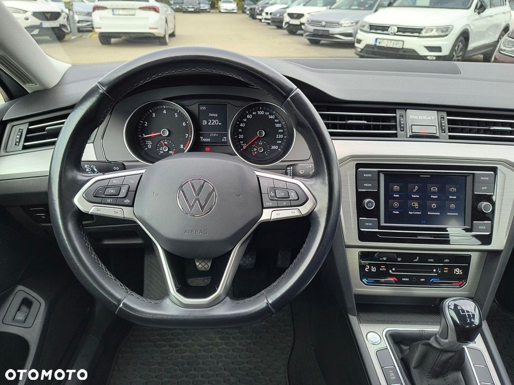 Volkswagen Passat 1.5 TSI EVO Essence - 11