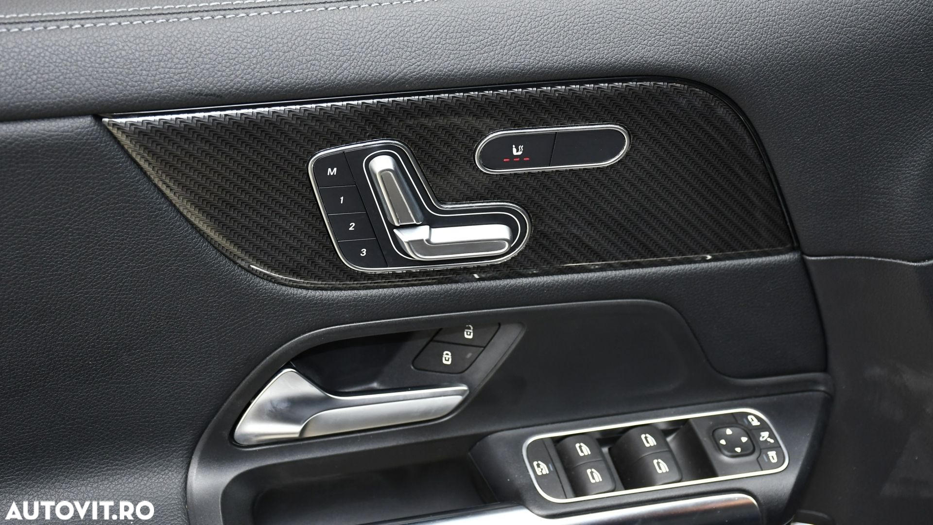 Mercedes-Benz GLA 250 4Matic 8G-DCT Edition AMG Line - 13