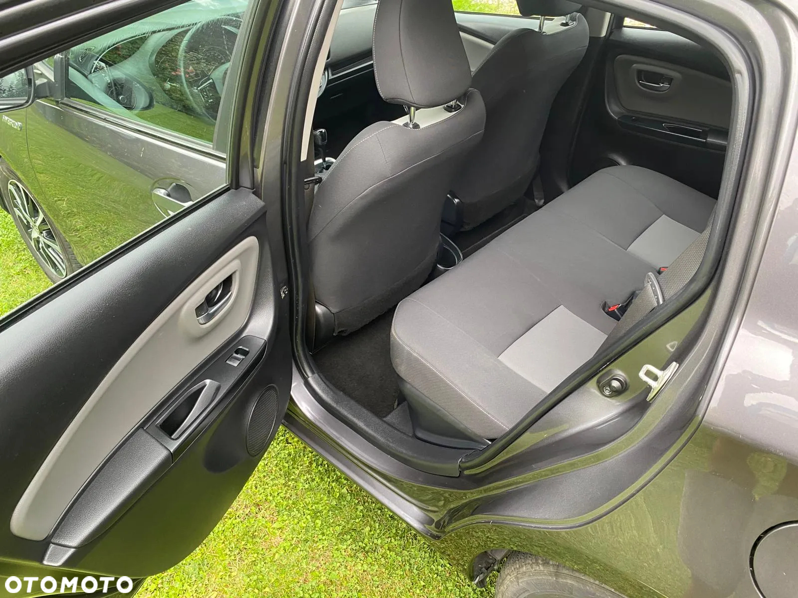 Toyota Yaris - 14