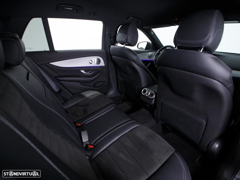 Mercedes-Benz E 300 de AMG Line - 11