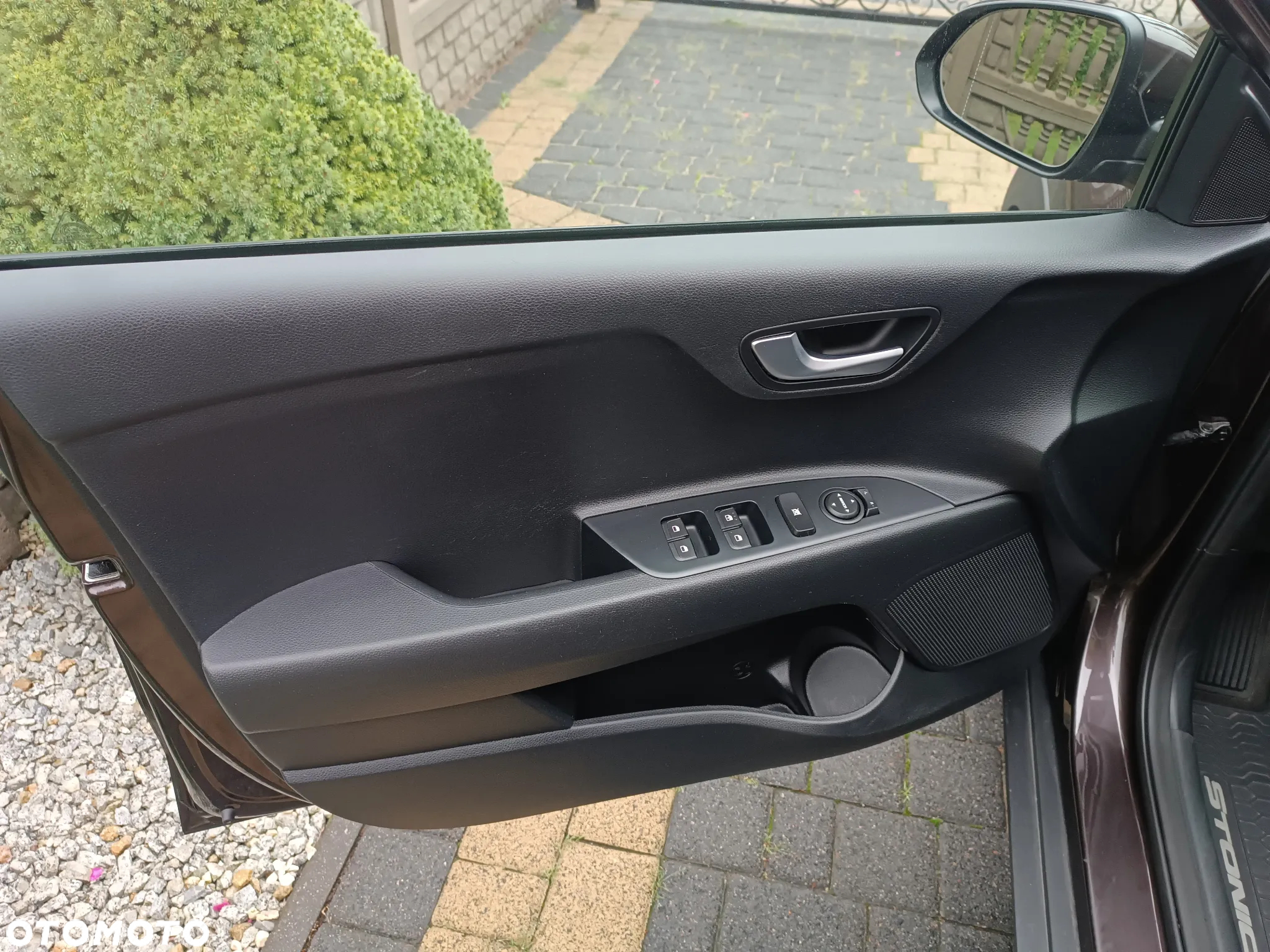 Kia Stonic - 10
