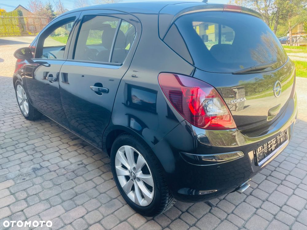 Opel Corsa 1.2 16V Cosmo - 10