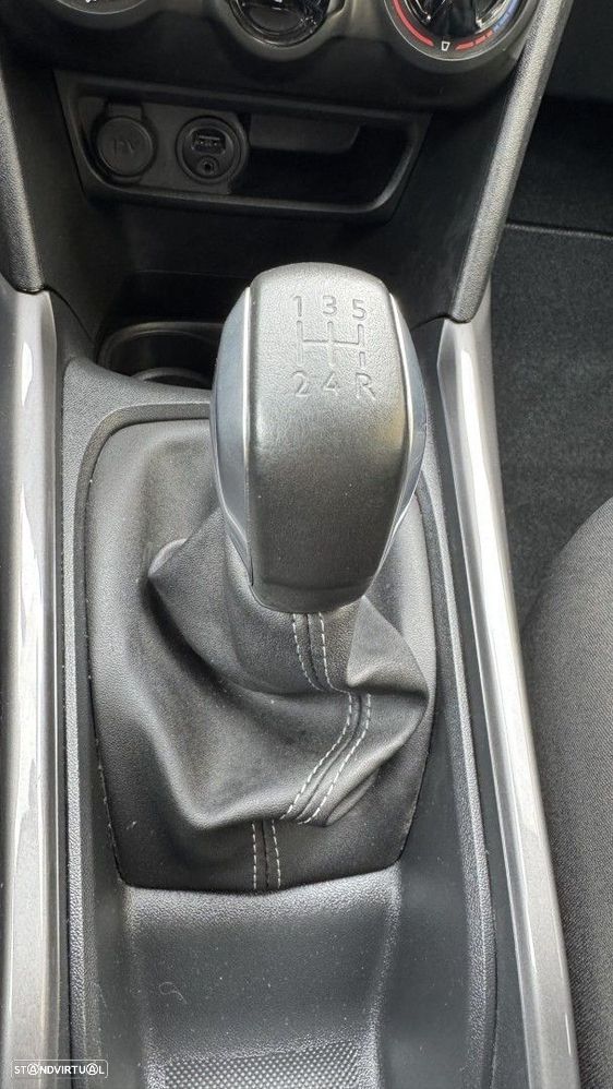 Peugeot 2008 1.2 PureTech Style - 11