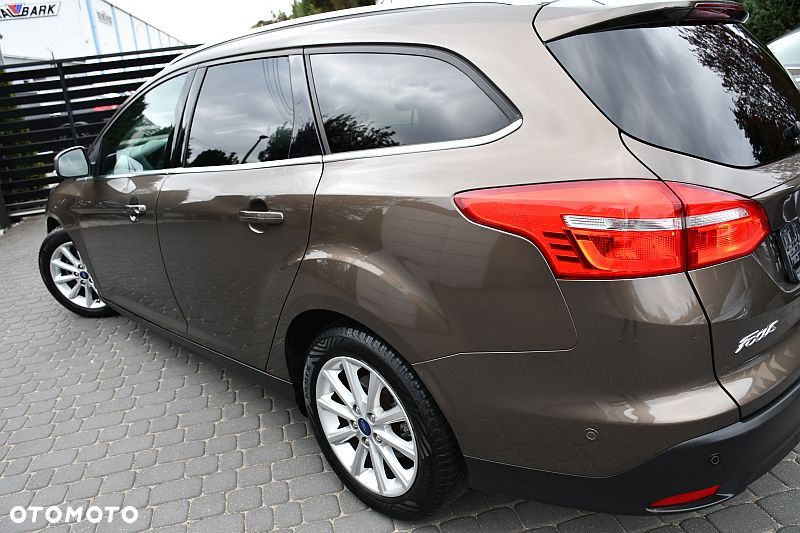 Ford Focus 1.5 EcoBlue Start-Stopp-System TITANIUM DESIGN - 31