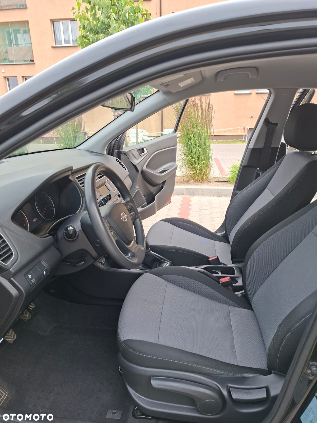 Hyundai i20 1.2 - 9