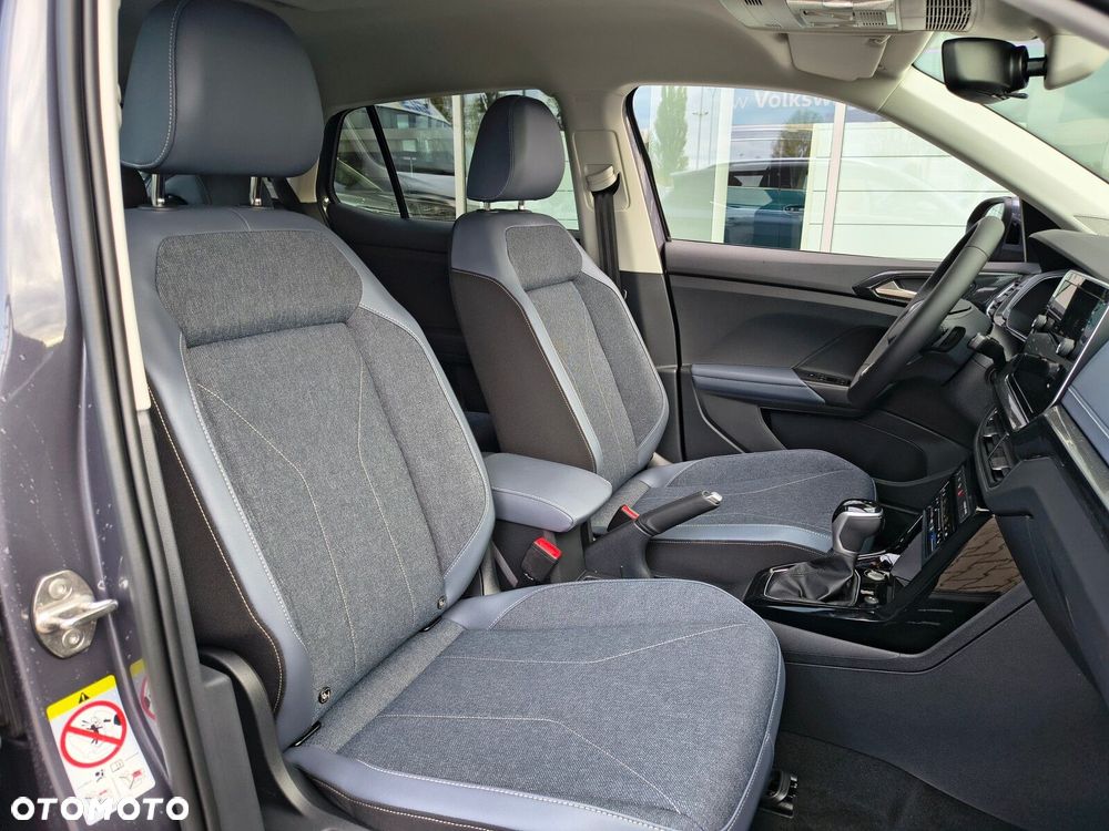 Volkswagen T-Cross - 18