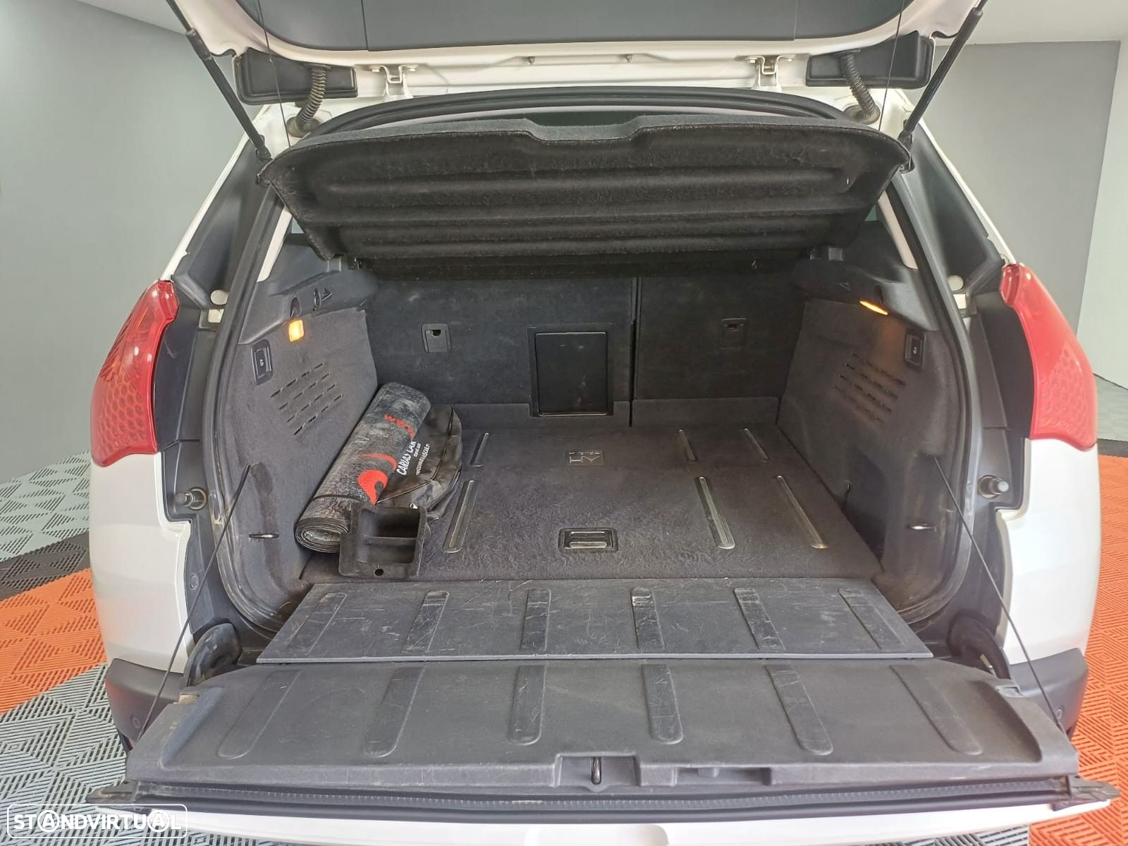 Peugeot 3008 2.0 HDi Hybrid4 - 20