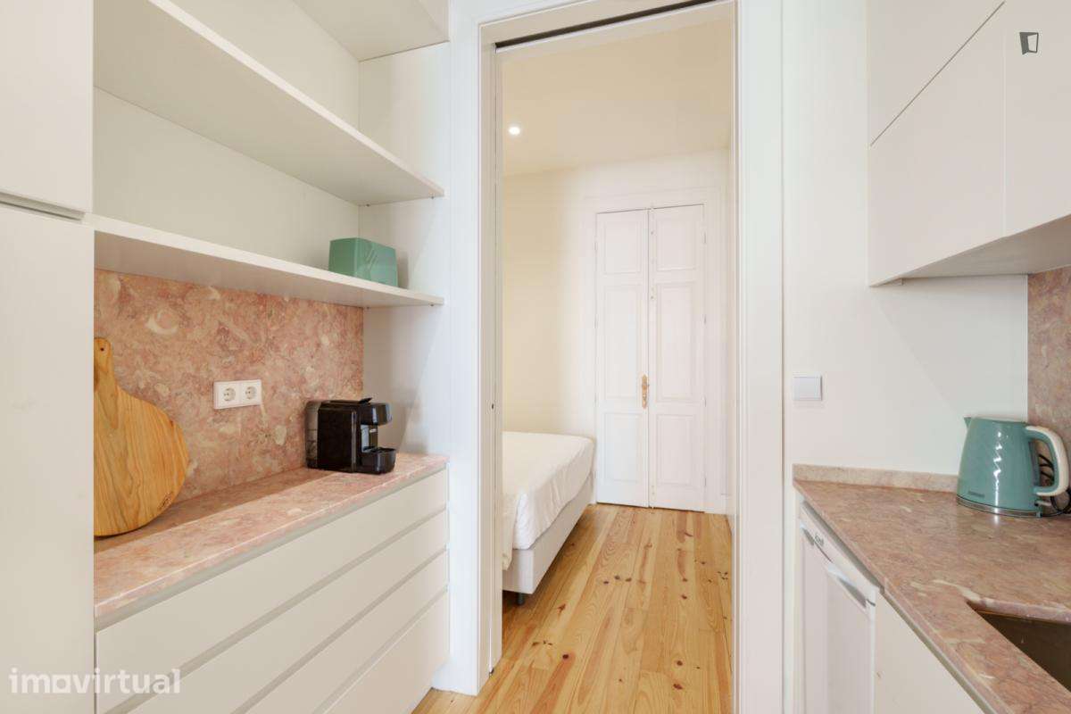 Apartamento com 1 quartos - localizado em Cedofeita Porto - Grande imagem: 3/15
