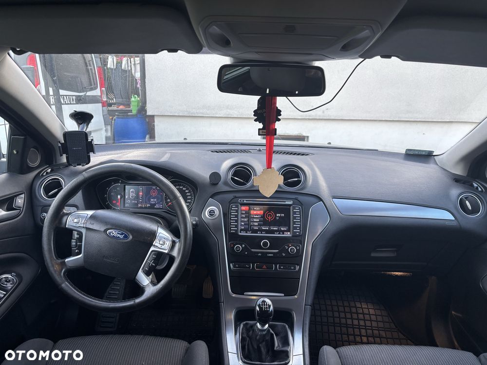 Ford Mondeo - 1