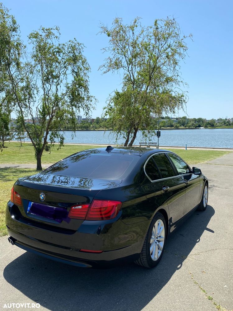 BMW Seria 5 520d Aut. Luxury Line - 9