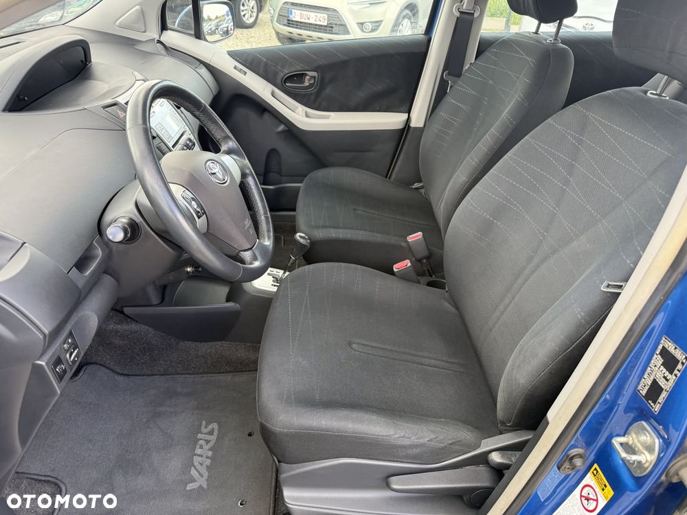 Toyota Yaris 1.3 VVT-i Multi Mode Sol - 15