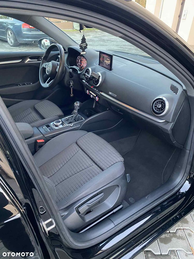 Audi A3 Sportback 1.6 TDI S tronic - 7