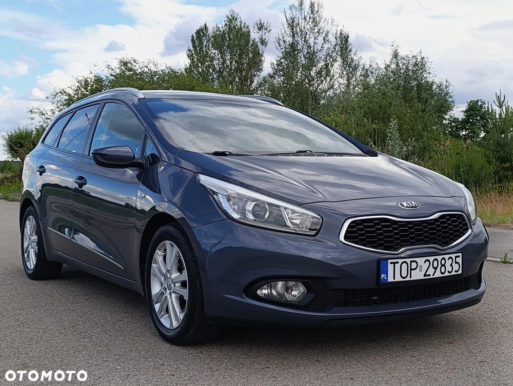 Kia Ceed 1.6 GDI Dream Team Edition - 6