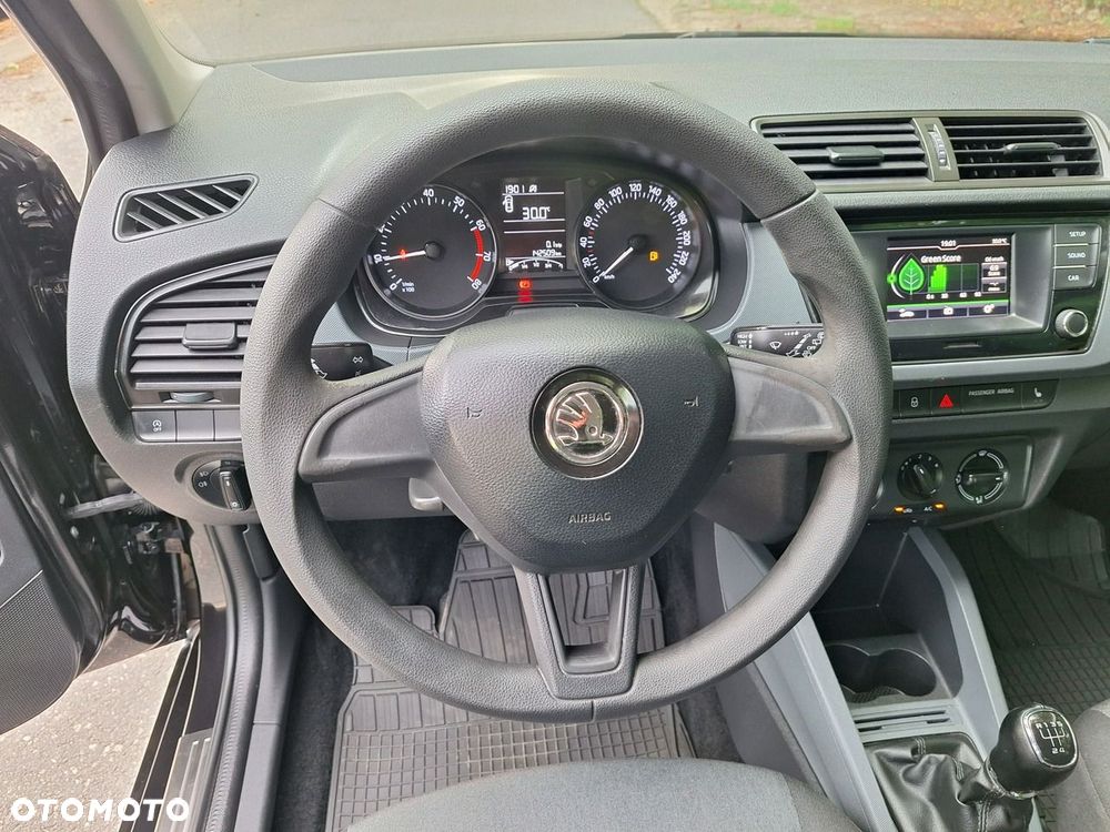 Skoda Fabia - 11