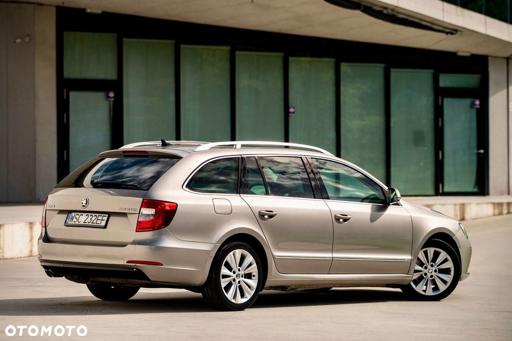 Skoda Superb 2.0 TDI L&K - 6