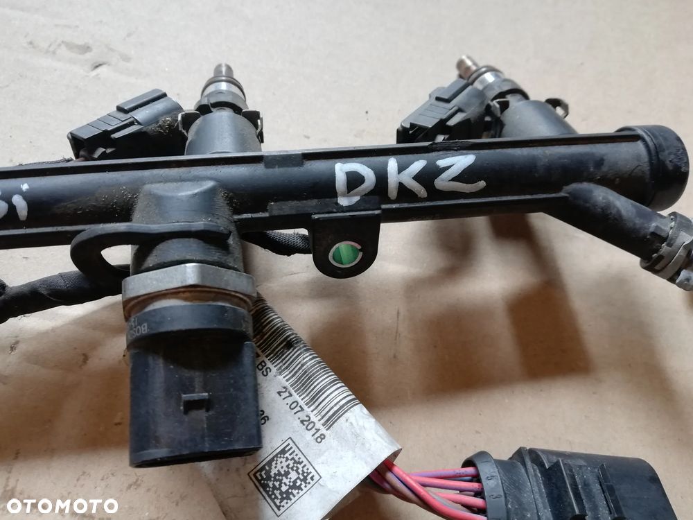 LISTWA WTRYSKOWA WTRYSKI 2.0 TFSI 06L906031A DKZ 06L971627M 06L906031A - 3