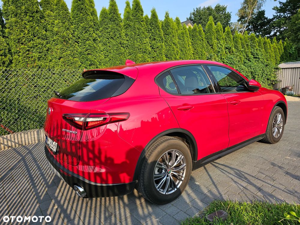 Alfa Romeo Stelvio 2.2 16V AT8 Q4 Business - 3