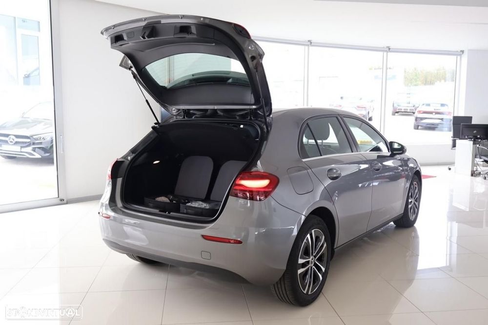 Mercedes-Benz A 250 e - 13