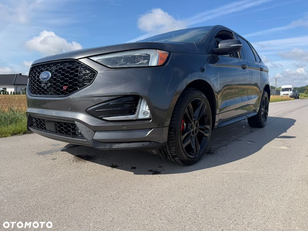 Ford Edge - 2