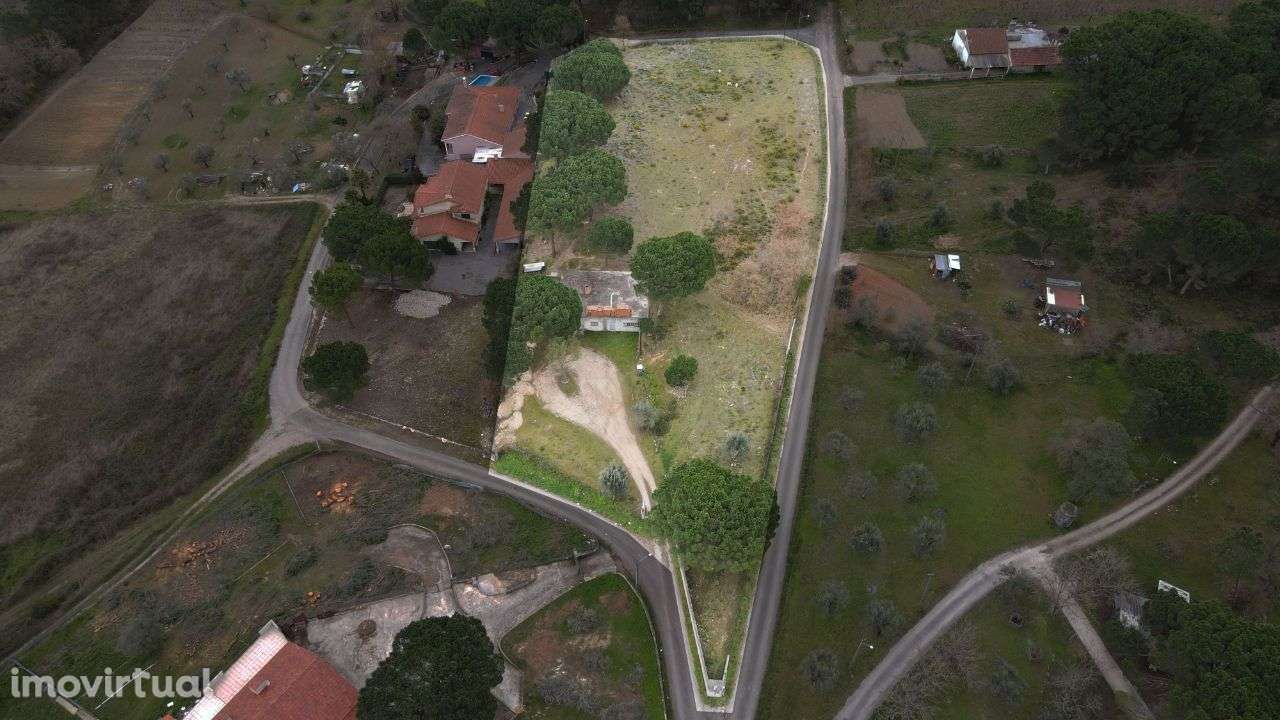 Moradia T1 localizada em Vale Travesso, Ourém! - Grande imagem: 2/11